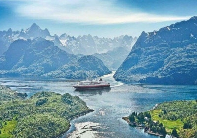 Rabatte bei Hurtigruten: auch auf Postschiff-Seereisen gültig Rabatte bei Hurtigruten sichern
