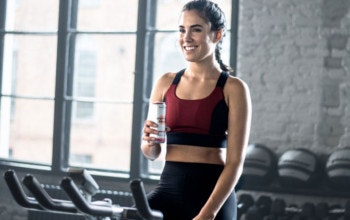 Sportliche Ziele erreichen und mit einem foodspring-Gutschein sparen Schnäppchenjagd bei foodspring