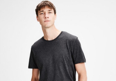 Jetzt Rabatte sichern, die auch für T-Shirts einlösbar sind Sparen beim T-Shirtkauf mit einem Rabattgutschein
