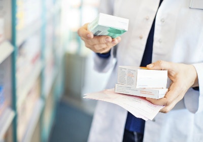 Beim Medizinkauf mit einem Sanicare-Gutschein Geld sparen Rezeptpflichtige Medikamente per Post erhalten